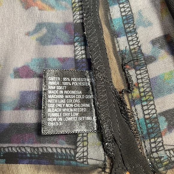 WORTHINGTON SCOOP NECK SLEEVELESS FLORAL STRIPE TOP - Picture 9 of 12